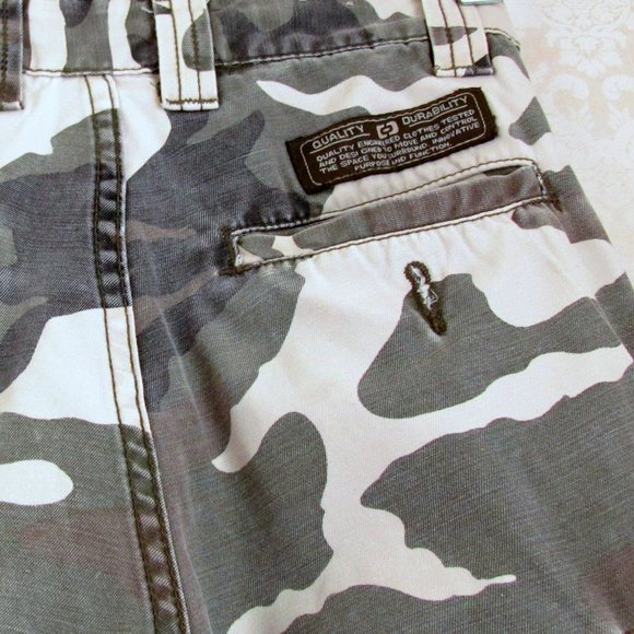 KID'S CAMO PANTS to SHORTS, 8, GRAY WHITE CARGO HUNTING CAMOUFLAGE, OTB - Picture 5 of 5